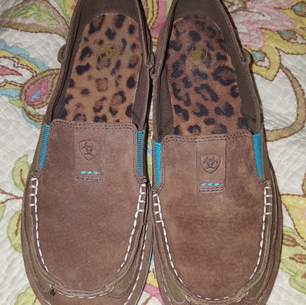Ariat Crusiers